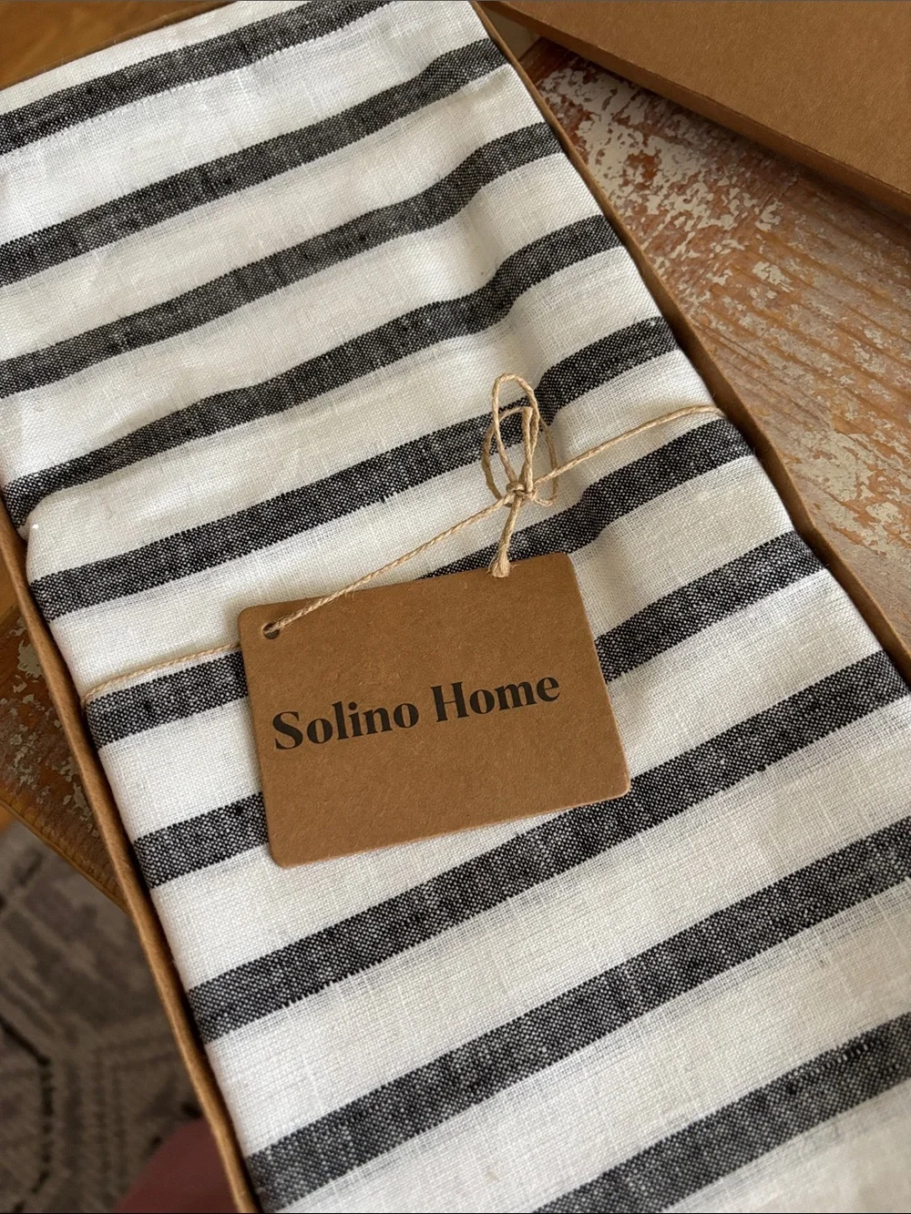 Solino Home 100% Pure Linen Table Runner, 14 x 120 in, Black, Amalfi Stripe new
